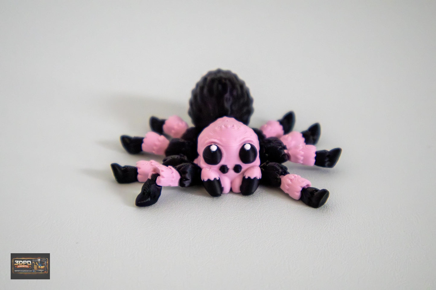 Spooky-Cute 3D Printed Spider Enclosure with Baby Spiders & Mini Feeding Set