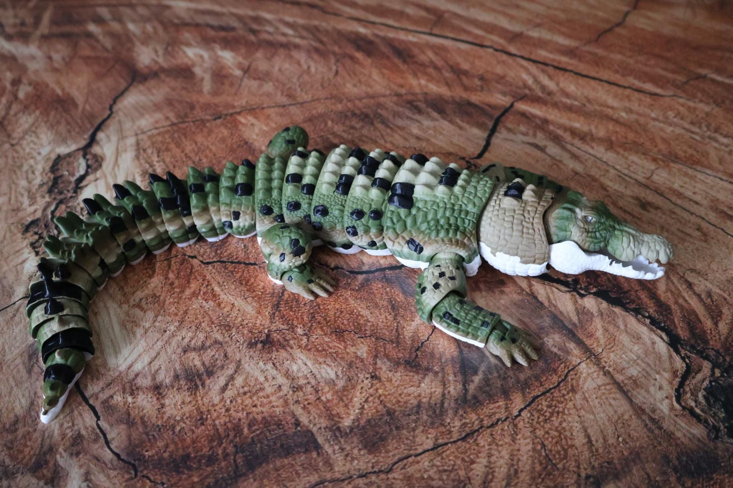 Articulated Saltwater Crocodile Fidget Toy | 3D Printed Reptile Desk Pet, Realistic Gator Model