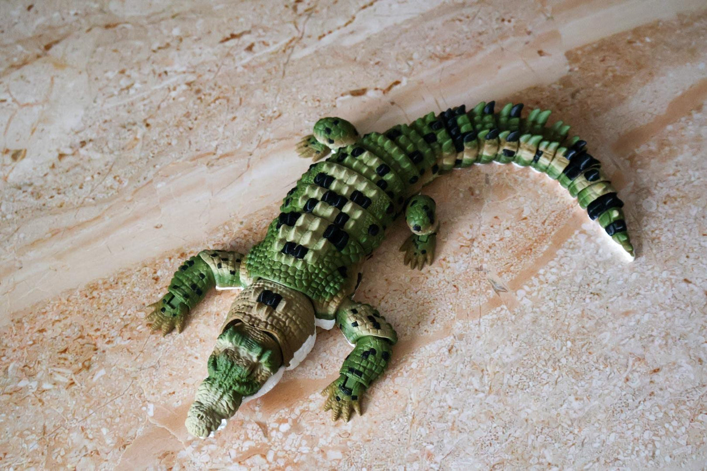 Articulated Saltwater Crocodile Fidget Toy | 3D Printed Reptile Desk Pet, Realistic Gator Model